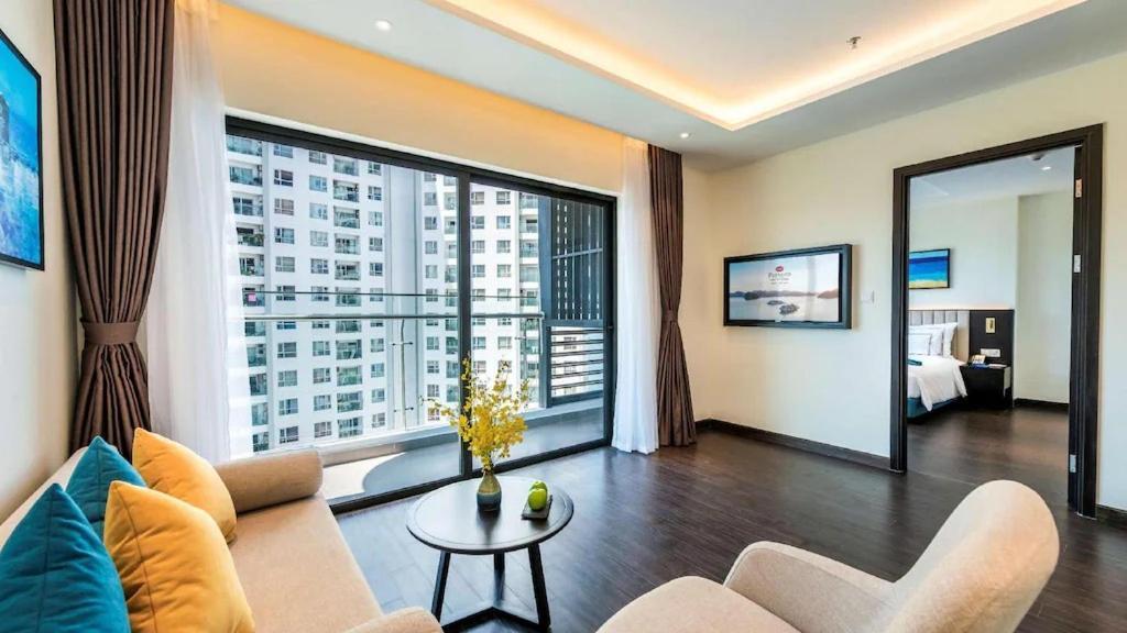 The Sapphire Residence S2 Ха Лонг Екстериор снимка